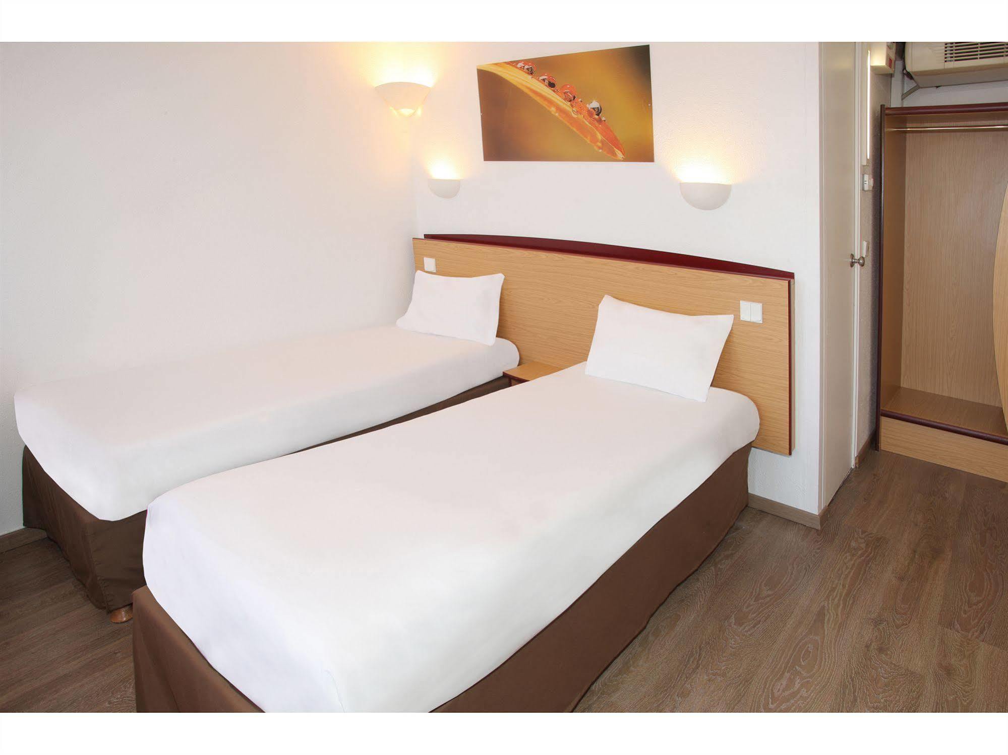 Hotel Inn Design La Rochelle Exterior photo